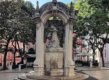 portugal/estremadura/landmark/chafariz-do-carmo