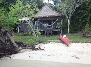 solomon-islands/uepi-island/landmark/uepi