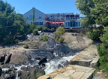maine/camden/landmark/megunticook-falls