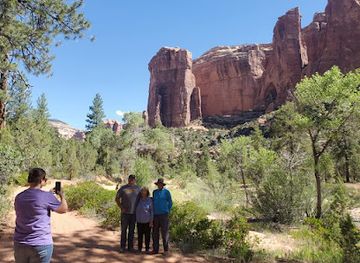 utah/blanding/landmark/sunrise-outfitting-scenic-adventures