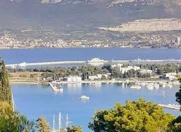 croatia/split/marjan/landmark/kriz-na-marjanu