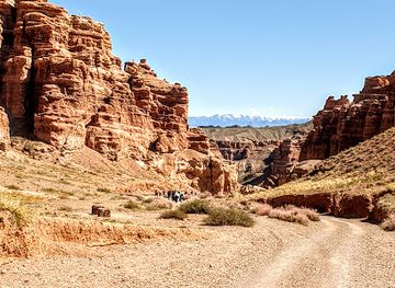 kazakhstan/altyn-emel-national-park/landmark/charyn-canyon-national-park