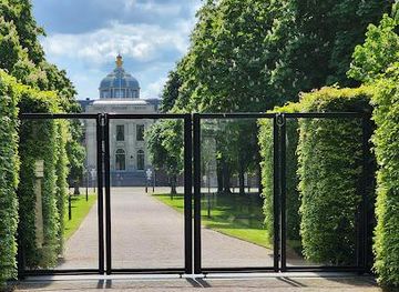 netherlands/amsterdam/landmark/royal-palace-huis-ten-bosch