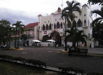 dominican-republic/cibao-valley/landmark/centro-de-recreo
