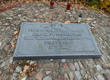 poland/kielce/landmark/plyta-upamietniajaca-ofiary-zbrodni-niemieckiej