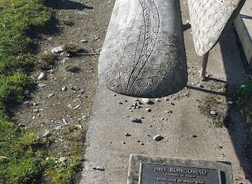 new-zealand/west-coast/landmark/awe-rongomau-feathers-of-peace