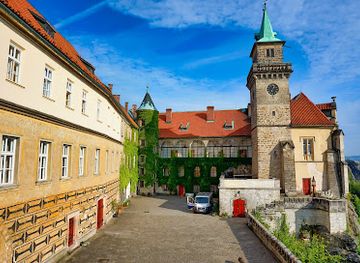 czechia/cesky-raj/landmark/zamek-hruba-skala