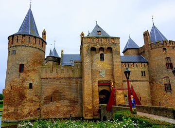 netherlands/rivierenland/landmark/muiderslot