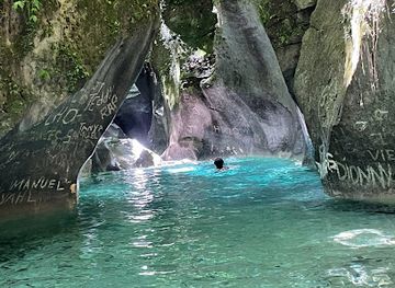 dominican-republic/barahona/landmark/balneario-la-plaza