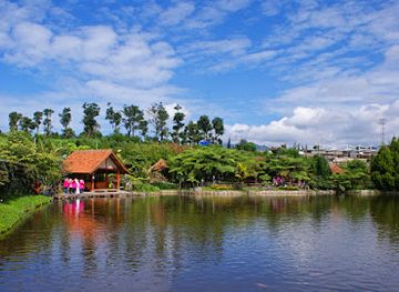 indonesia/west-java/landmark/situ-umar