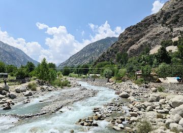 pakistan/chitral/landmark/bamboret
