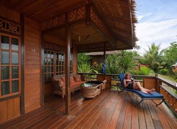 indonesia/pulau-bunaken/landmark/living-colours-diving-resort