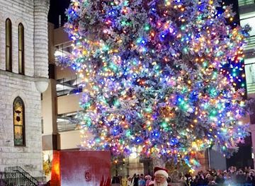 illinois/aurora/landmark/downtown-aurora-art