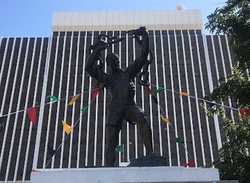 zambia/northern-province/landmark/freedom-statue
