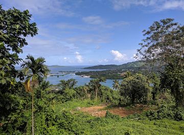micronesia/kolonia/landmark/sokehs-rock