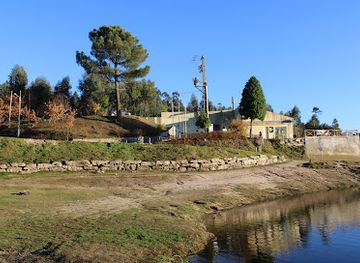 portugal/minho/landmark/praia-fluvial-do-ermal-ilha-do-ermal
