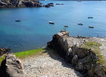 guernsey/st-peter-port-waterfront/landmark/saints-bay-harbour