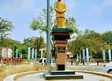 india/coimbatore/landmark/c-subramanian-statue