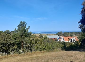 sweden/gotland/landmark/frojel-kastal