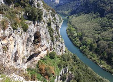 france/ardèche-gorges/landmark/grotte-de-la-madeleine