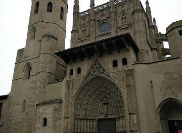 spain/huesca/landmark/santa-iglesia-catedral