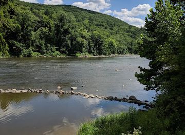 connecticut/the-quiet-corner/landmark/housatonic-meadows-state-park