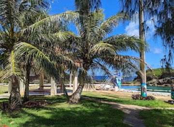 guam/asan-beach-park/landmark/bear-rock