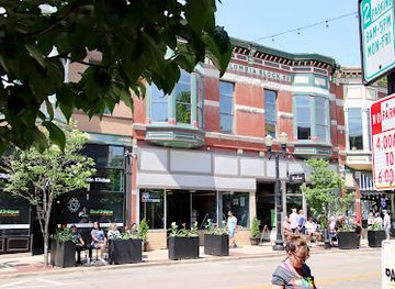 illinois/elgin/landmark/beaunique-latin-kitchen