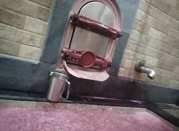 lebanon/bekaa-valley/landmark/cave-abou-hanna