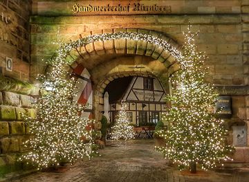 germany/upper-palatinate/landmark/handwerkerhof-nuremberg