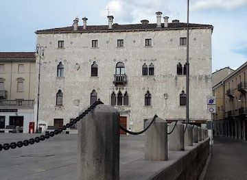 slovenia/nova-gorica/landmark/piazza-xx-settembre