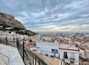 spain/alicante/barrio-de-santa-cruz/landmark/mirador-de-la-santa-cruz