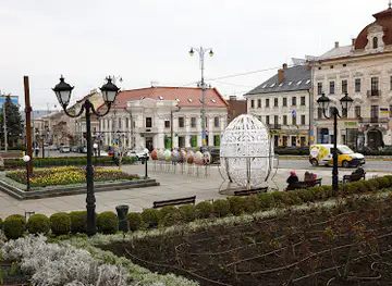 Tsentral'na Square