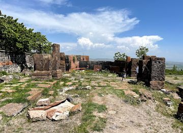 armenia/aparan/landmark/arshakid-kings-mausoleum