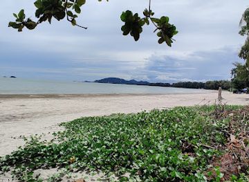 thailand/hua-hin/khao-takiab/landmark/khao-takiab-surf-spot