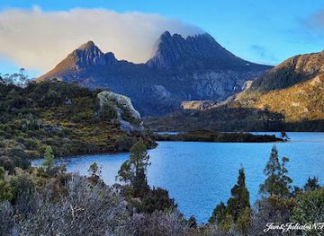 australia/cradle-mountain-lake-st-clair-national-park/landmark/crater-lake-lookout