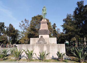 mexico/pacific-coast/landmark/monumento-indios-verdes