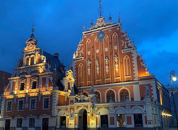 latvia/riga/landmark/house-of-the-black-heads