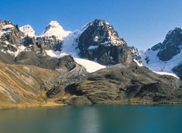 bolivia/andean-valleys/landmark/bolivian-mountains
