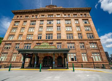 pennsylvania/pittsburgh/south-side/landmark/the-landmarks-building
