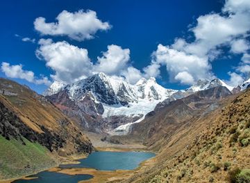 peru/andean-highlands/landmark/cordillera-blanca