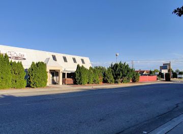 washington/richland/landmark/whiskey-river-bar