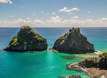 brazil/fernando-de-noronha/landmark/morro-dois-irmaos
