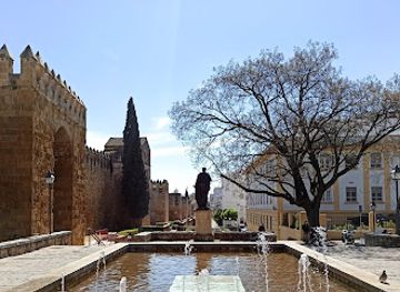 spain/cordoba/landmark/statue-of-seneca