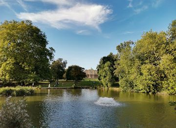 united-kingdom/gloucestershire/landmark/pittville-park