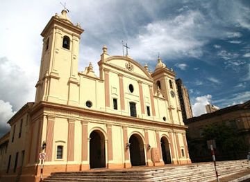 paraguay/central-department/landmark/catedral-metropolitana-de-nuestra-senora-de-la-asuncion