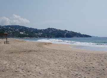 mexico/acapulco/acapulco-tradicional/landmark/playa-pie-de-la-cuesta