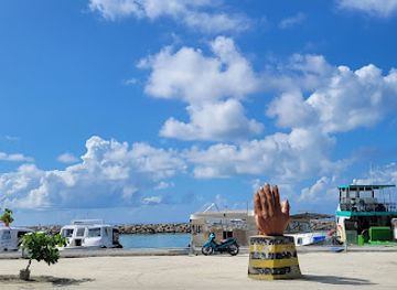 maldives/maafushi-island/landmark/folding-hands