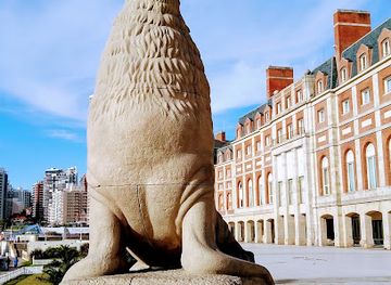 argentina/mar-del-plata/centro/landmark/plaza-colon