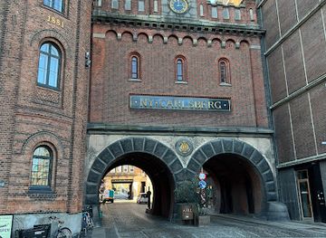 denmark/copenhagen/landmark/elefantporten